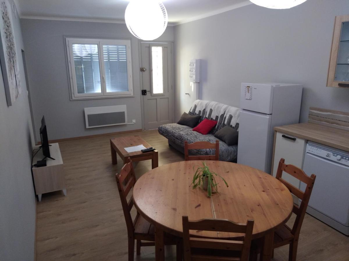 Maison De Village Confortable Entierement Renovee Saint-Just  Luaran gambar